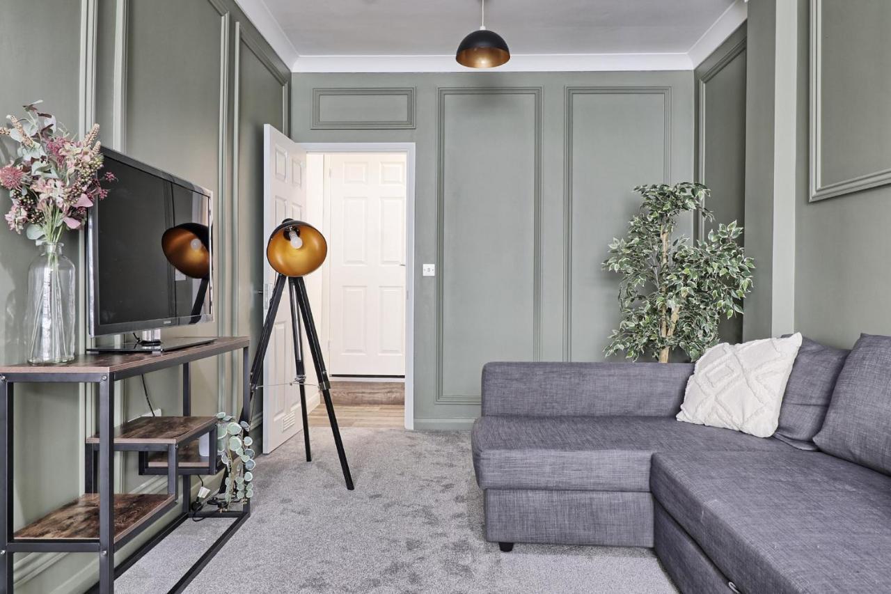 Stylish & Modern Apartment - Southend Stays Bagian luar foto